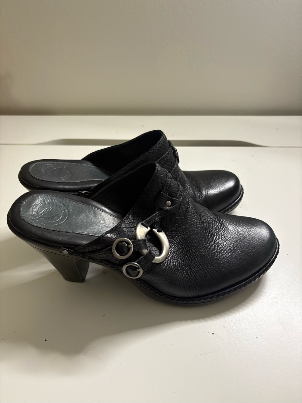 Black Leather Slip-On Heeled Mules with Silver Rings
